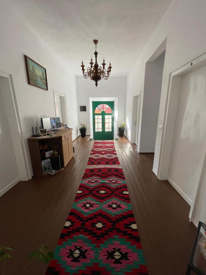 Intown Guesthouse Shkodër Exterior foto